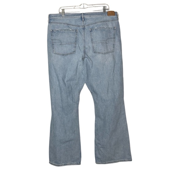 American Eagle 90's Bootcut Jeans Distressing Ripped Knees Size 18 Lighter Blue - Picture 2 of 12